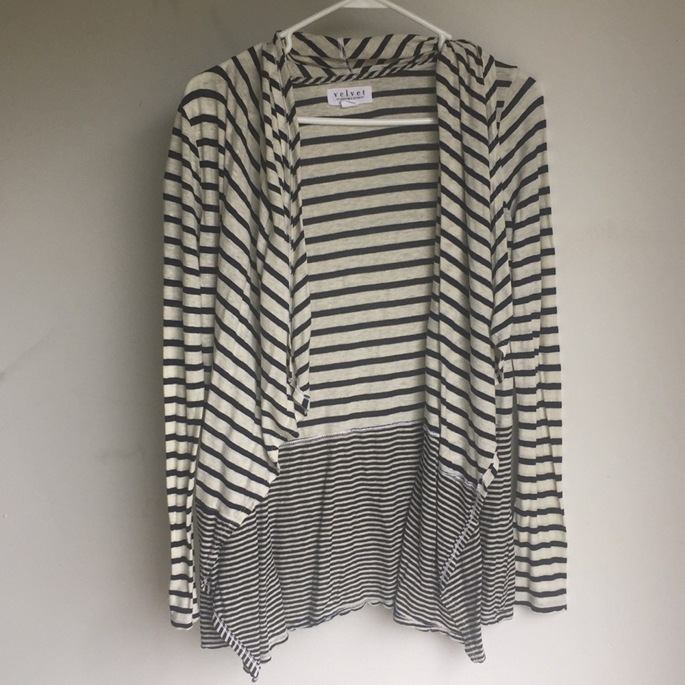 Velvet by graham and Spencer cardigan 2/25